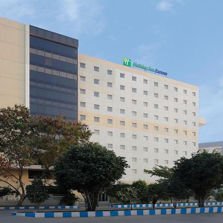 Holiday Inn Express Hyderabad Hitec City By Ihg Exterior photo